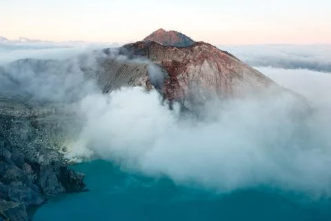 Toxic volcano Ijen on Java island, Indonesia Foto stock