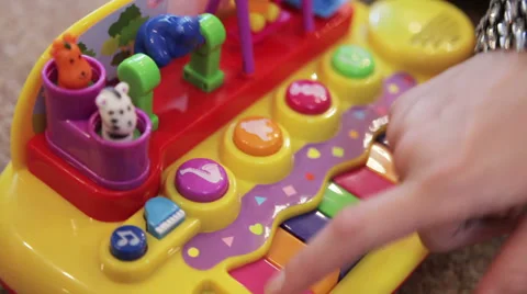 Toy piano 스톡 동영상 31021495