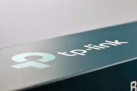 TP-Link router packaging box closeup detail. Foto stock