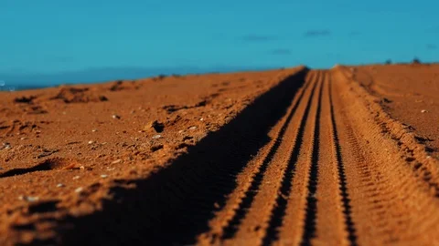 Trace car tires on the sand Video stock 86082498
