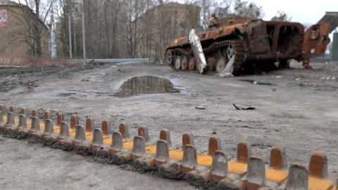 The track of a burned Russian tank Vidéo 200128232