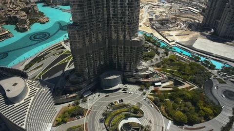 Track right centered on Burj Khalifa at 100m. Stock Footage 98917795