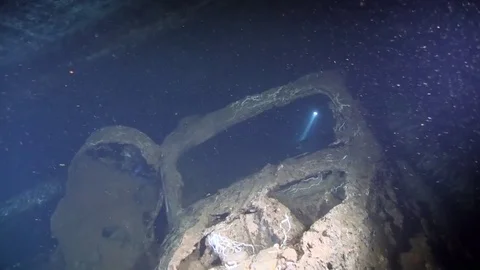 Track in Umbria wreck in Sudan Red sea Stock-Footage 80273634
