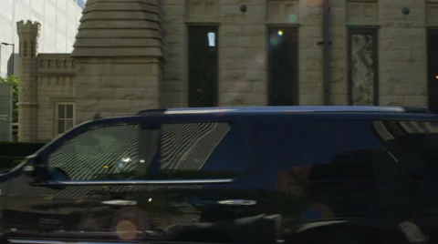 Track view of drive in Chicago Video stock 35975063