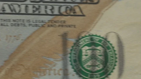 Tracking macro of Benjamine Franklin's face on the US one hundreed dollar bill. 스톡 동영상 123813255