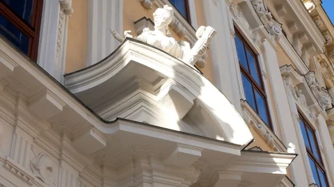Tracking shot palace vienna Stock Footage 86073750