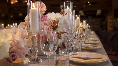 Tracking shot of a rusty wedding reception dinner decoration 스톡 동영상 135213127
