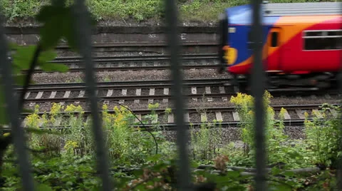 Tracking shot of suburban train Vídeo Stock 25271251
