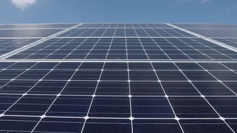 Tracking slider close up of solar panels generating renewable energy Video stock 78041675