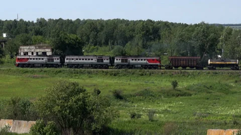 Tracking of train 库存影片 39841024