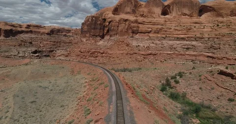 Tracking the train tracks Video stock 95919309