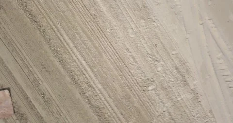 Tracks on the Beach Vídeo Stock 138751131