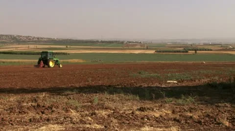 Tracto working on plantation. Stock Footage 20512642