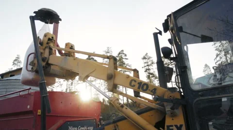 Tractor - camera floating past in sunset 動画素材 40243053