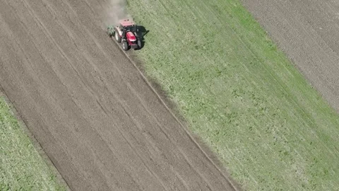 Tractor on field Video stock 242909848