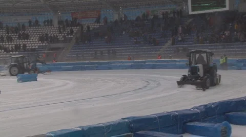 Tractor Stock Footage 1086017