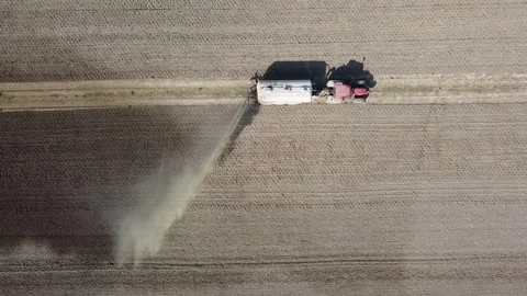 Tractor with liquid spreader tank Stock-Footage 150207412