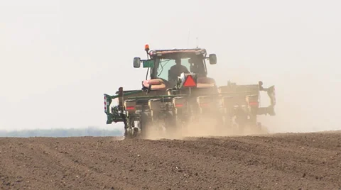 Tractor planting the crops Stock Footage 39673383