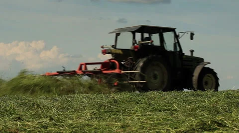 Tractor plow Vidéo 24633830