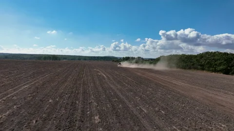 Tractor Plowing field, drone view. Cultivated and soil tillage. Vídeos de archivo 211429883