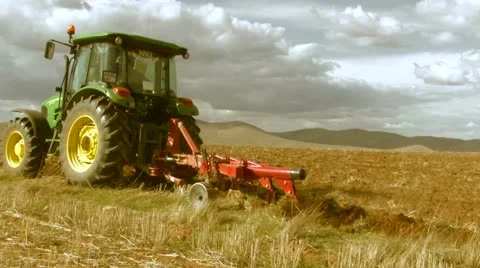 With tractor plowing fields Video stock 10905106