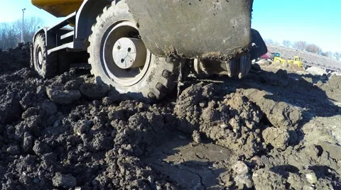 Tractor puts support. Stock-Footage 58356835