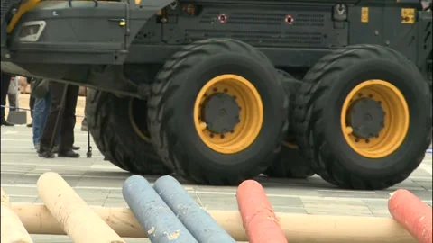Tractor rides on big wheels Stock-Footage 98628865