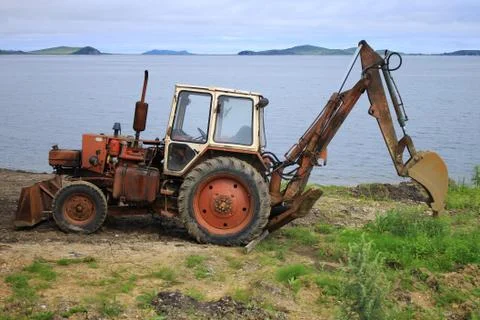 Tractor on the seashore Foto stock