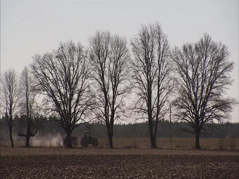 Tractor with seeding machine Stock Footage 2333313