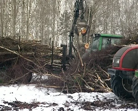 Tractor unload trailer Stock Footage 10957017