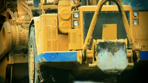 Tractors-earthmover close up Stock Footage 1044430