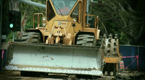 Tractors-earthmover turns Stock Footage 1044458