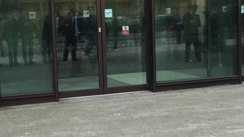 Trader accused over flash crash leaves court Stock Footage 149129398
