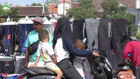 Trading activities on holidays Stock Footage 219879053