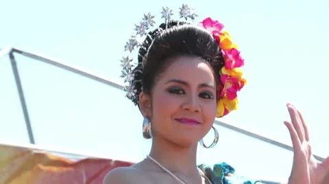 Traditioan Thai Dancer Smiles at Camera Stock Footage 10865170