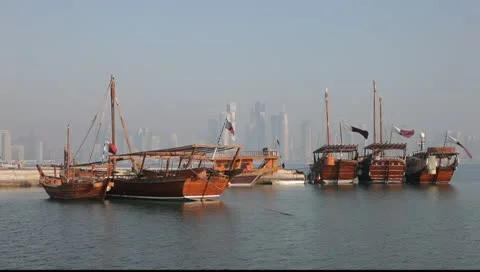 Traditional arabic dhows in Doha, Qatar 库存影片 10700567