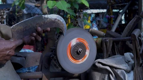 Traditional Bicycle Powered Sharpening Machine in Operation Vídeo Stock 337332665