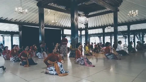 Traditional Dance from Central Java, yogyakarta, Indonesia Stock Footage 199934553