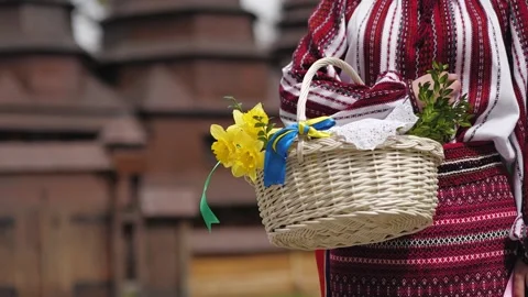 Traditional Easter basket Happy Easter. Cheerful. Stock Footage 183892653