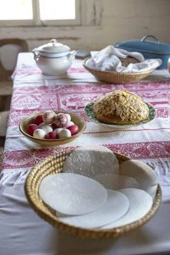 Traditional Easter Table Setting in Kourim, Czechia Foto stock