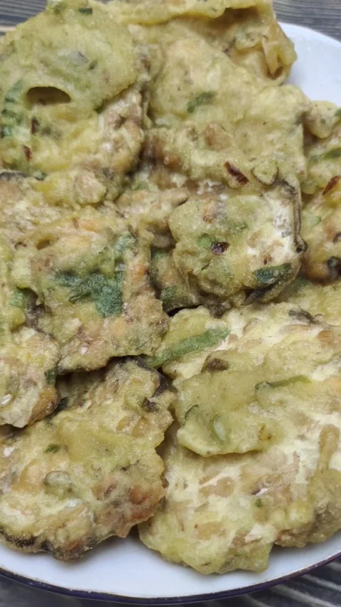 Traditional Fried Tempeh with Spiced Batter Stock Footage 280372053