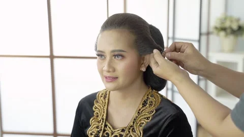 Traditional java wedding clothes Stock Footage 142914987