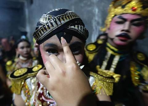 Traditional Lengger dance from Wonosobo in Central Java, Indonesia - 21 Jan 2023 Stock-Fotos