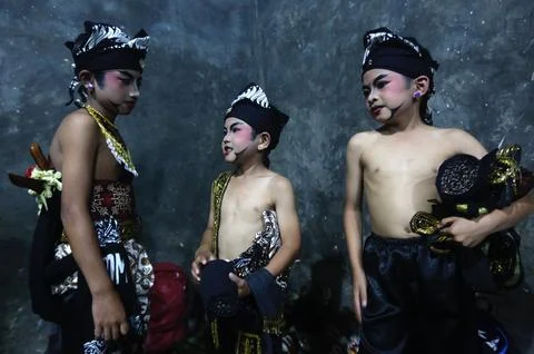 Traditional Lengger dance from Wonosobo in Central Java, Indonesia - 21 Jan 2023 Stock-Fotos