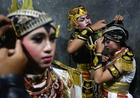 Traditional Lengger dance from Wonosobo in Central Java, Indonesia - 21 Jan 2023 Stock-Fotos