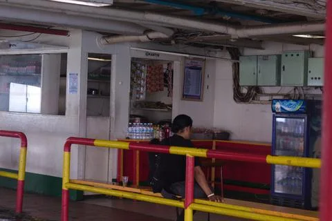 "A traditional-looking cafeteria aboard a ferry, Indonesia, December 2024 Fotos de archivo