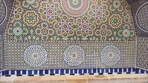 Traditional Moroccan Zellige Tilework Pattern - Geometric Mosaic Art. Stock-Footage 334082247