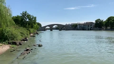 Traditional river bridge in Suzhou Video stock 342629307