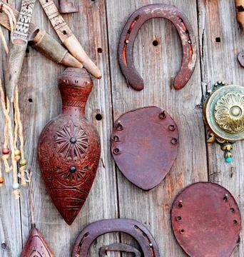 Traditional Rustic Artifacts Flatlay Textured Brown Composition Colorful 库存照片