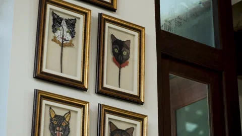 Traditional Shadow Puppet Masks in Elegant Gold Frames Mythology Artwork 库存影片 301275158